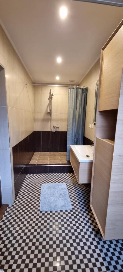Apartament W Centrum - Nasze Poddasze Ustrzyki Dolne Exterior photo